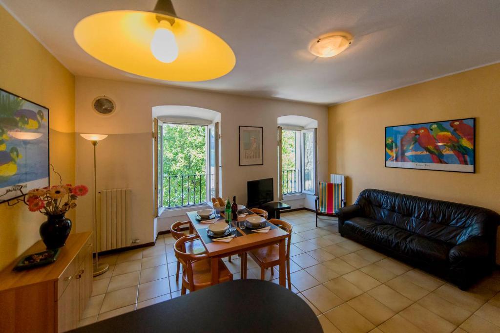 Le Residenze Del Conte Agudio Lejlighed Malgrate Værelse billede